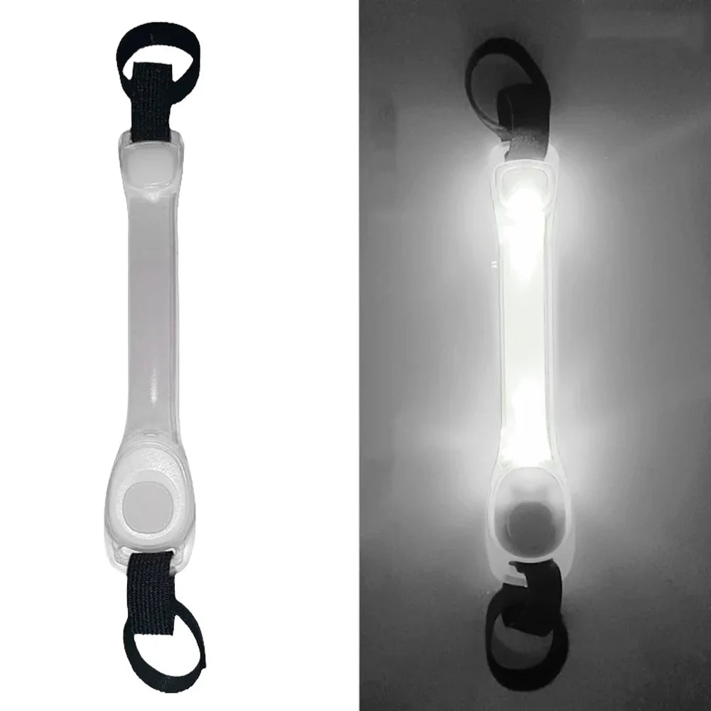 Leuchtendes Anti-Verlust-Sicherheitshalsband für Hunde, wasserdicht, mit mehrfarbigen Anhängern und blinkendem LED-Band für draußen, Sichtbarkeit bei Nacht