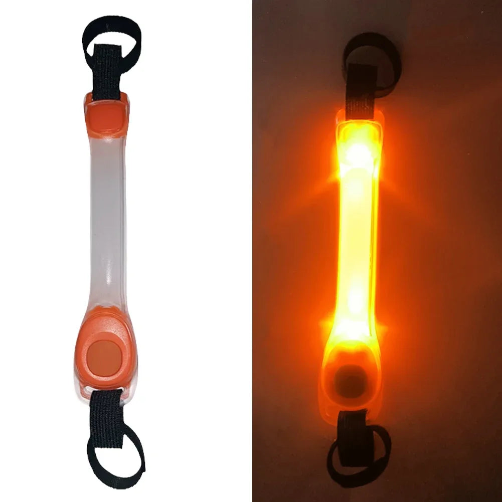 Leuchtendes Anti-Verlust-Sicherheitshalsband für Hunde, wasserdicht, mit mehrfarbigen Anhängern und blinkendem LED-Band für draußen, Sichtbarkeit bei Nacht